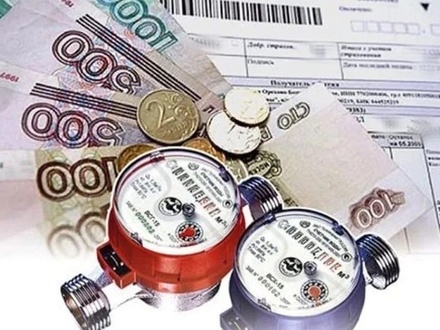 Должен ли прописанный платить за коммунальные услуги, если он не является собственником?